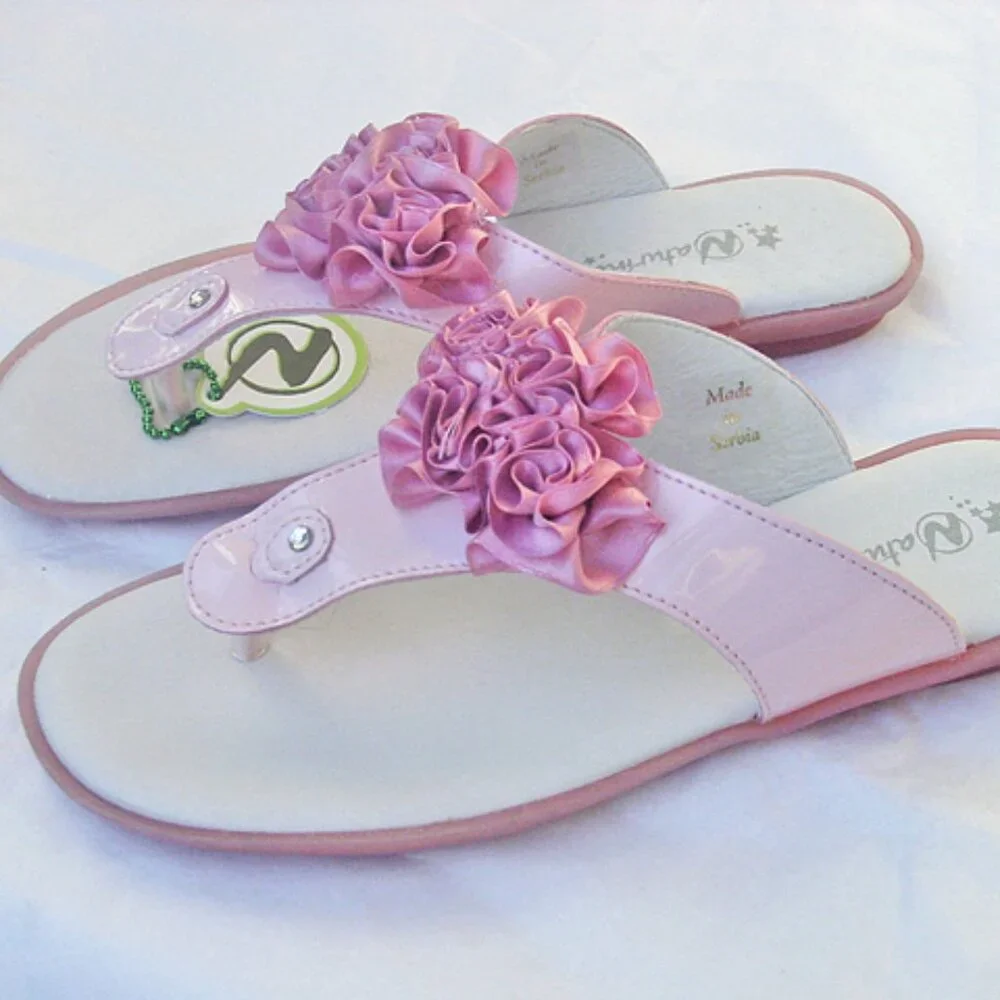 Naturino Girls Pretty in Pink Slip-on Thong Sandals‎ Shoes w/Rosette NEW size 9